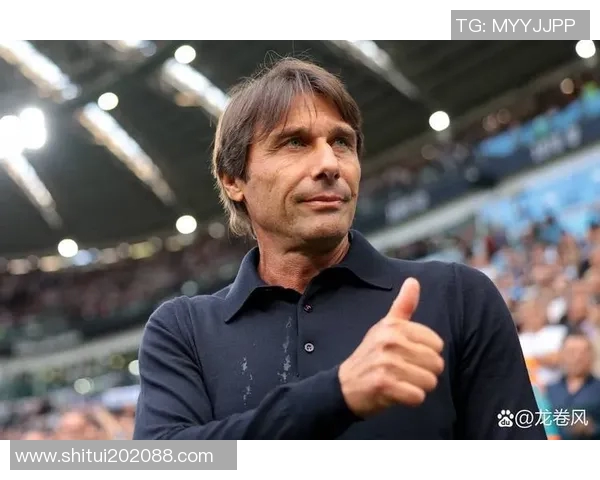 足坛巨星:辉煌征程与传奇风采 足坛巨星:辉煌征程与传奇风采