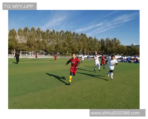 足球星秀炫酷球技尽展绿茵风采点燃激情舞动青春魅力