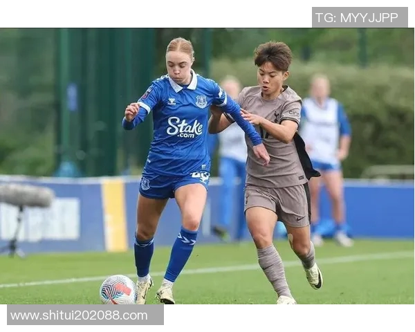 韩国女足球星崭露头角 揭示她们在国际赛场上的奋斗与荣耀